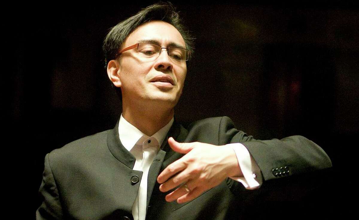 Ken-David Masur will conduct the debut concert by the San Antonio Philharmonic.