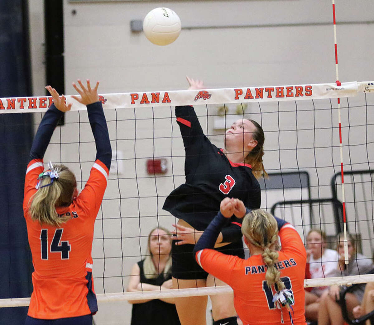 PHOTOS | Staunton sweeps Pana in key SCC volleyball match