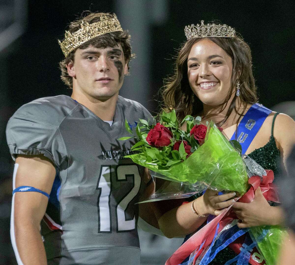 Midland Christian crowns its homecoming queen, king