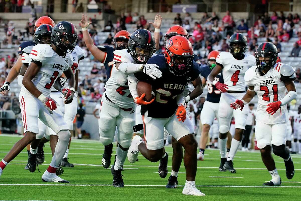 Langham Creek Lobos knock off Bridgeland Bears