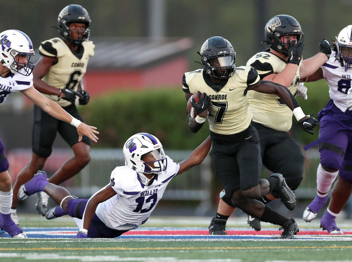 Conroe Tigers top Willis Wildkats on homecoming night