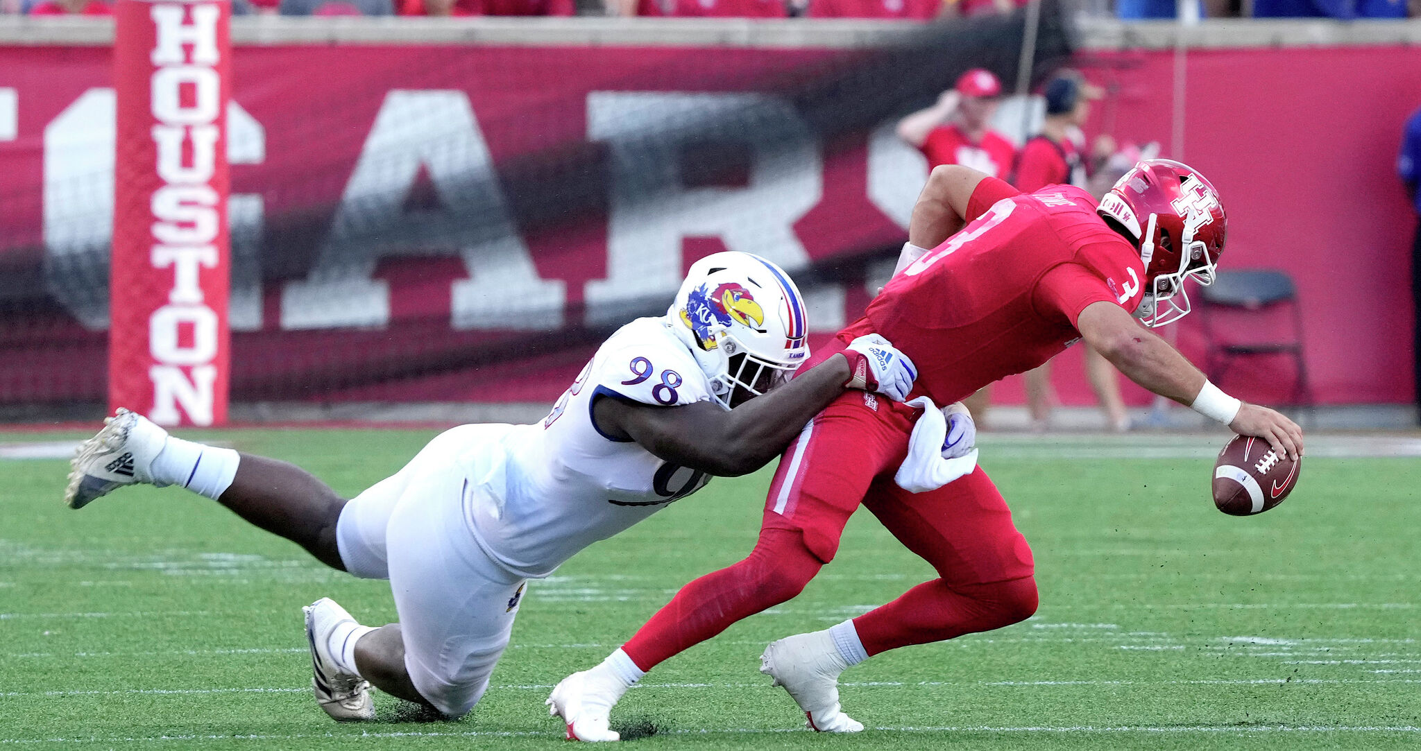 FOX College Football on X: Kansas leads the way in both football &  basketball in the Sunflower Showdown 👀💪 Who is adding another W this  weekend: Kansas or Kansas State?  /