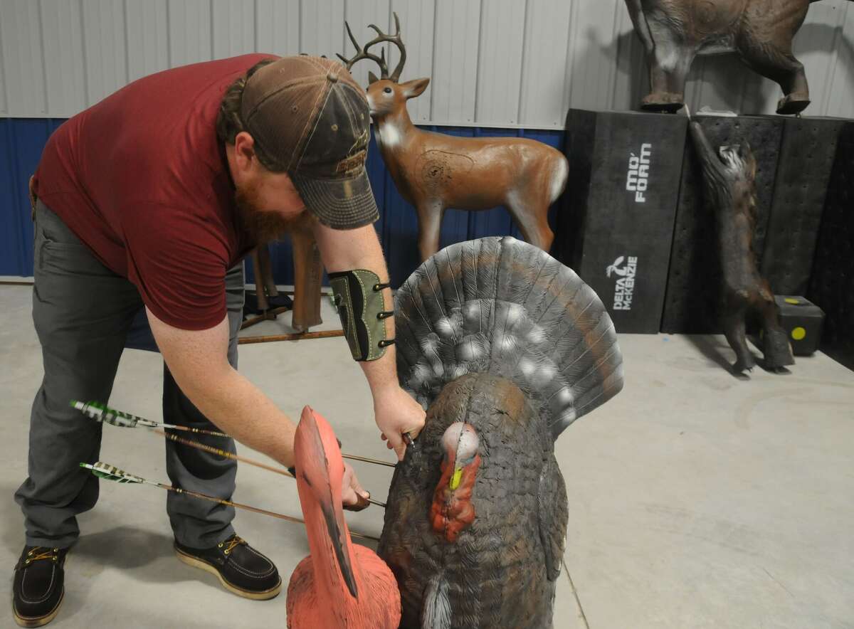 New Riverbend archery range drawing fans