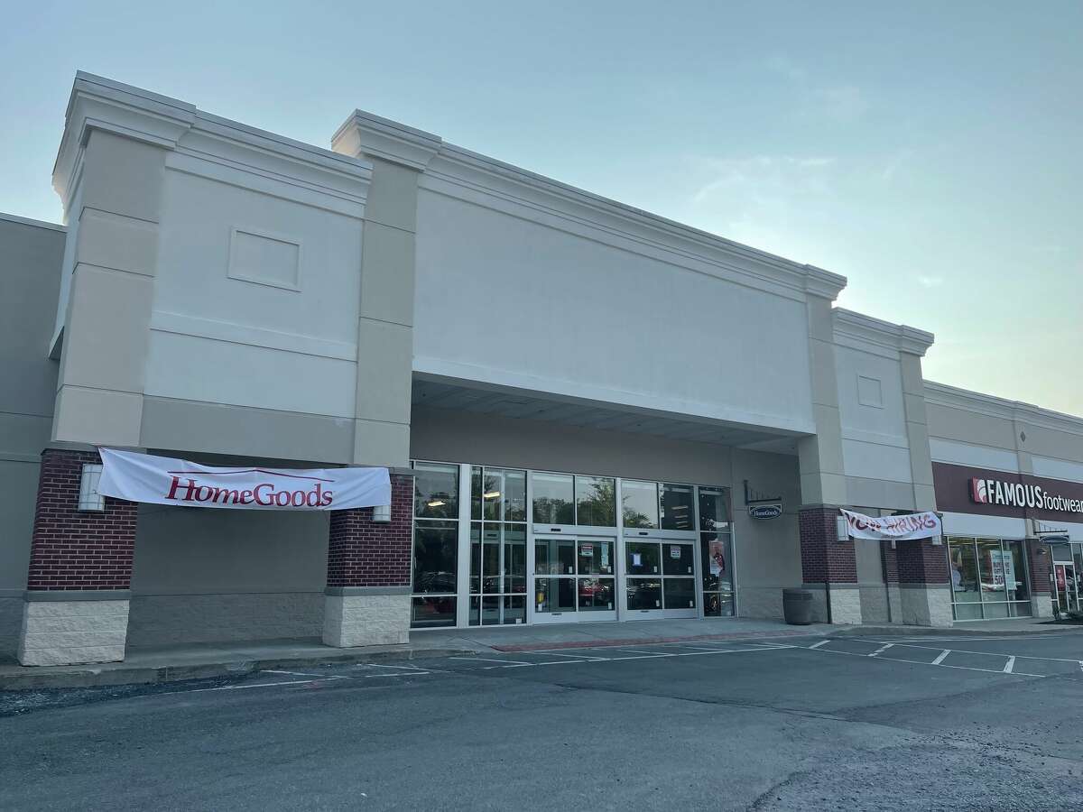 HomeGoods is moving to Glenmont Plaza. The storefront, which used to host a Bed, Bath & Beyond, is seen on Sept. 17, 2022.
