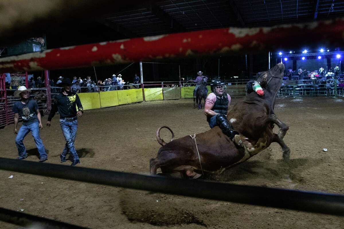 Mexican rodeo in Houston La Villa Real draws hundreds each week