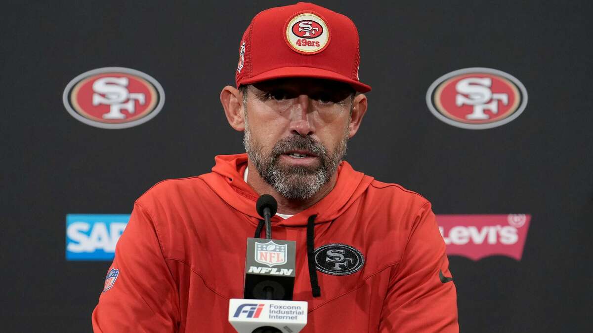49ers' Shanahan gets testy with media over Trey Lance disaster