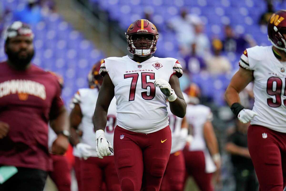 BALTIMORE, MD - AUGUST 27: Washington Commanders safety Bobby McCain (20)  prior to the NFL preseason football game between the Washington Commanders  and Baltimore Ravens on August 27, 2022 at M&T Bank