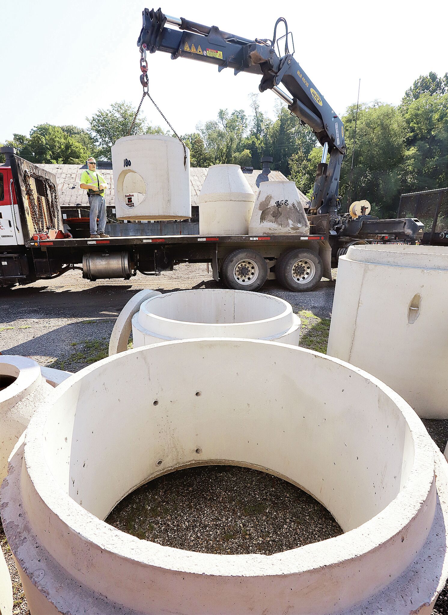 Alton sewer work focuses on Belle