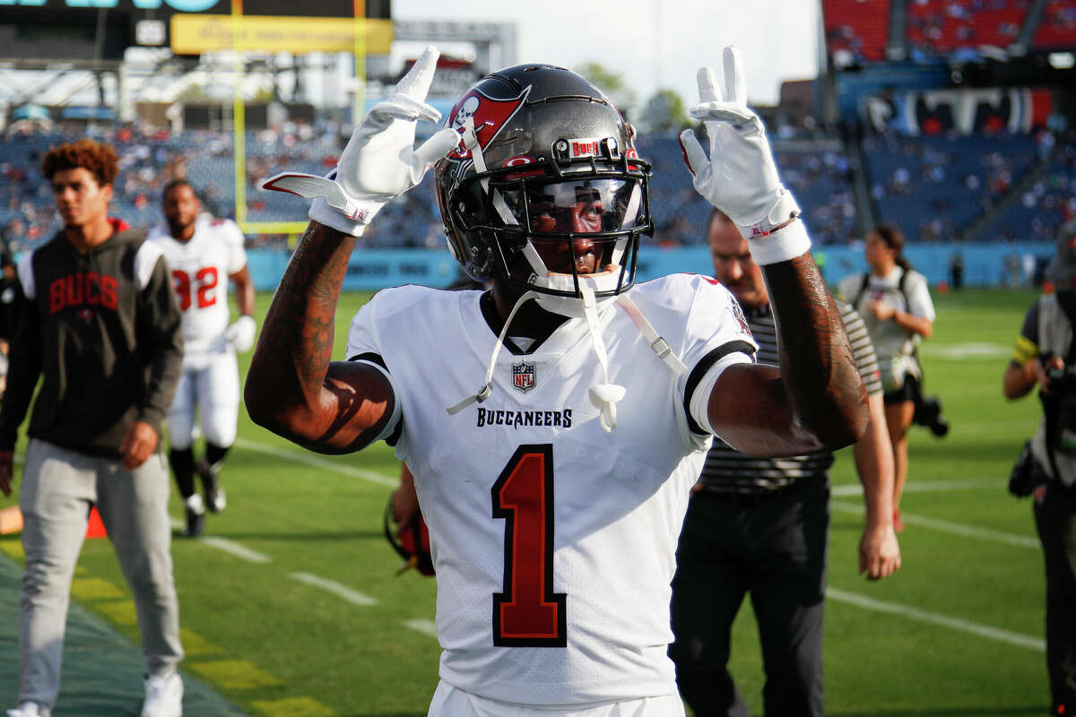 Tampa Bay Buccaneers wide receiver Jaelon Darden (1) sets up for a play  during the first half of a preseason NFL football game against the  Tennessee Titans, Saturday, Aug. 21, 2021, in