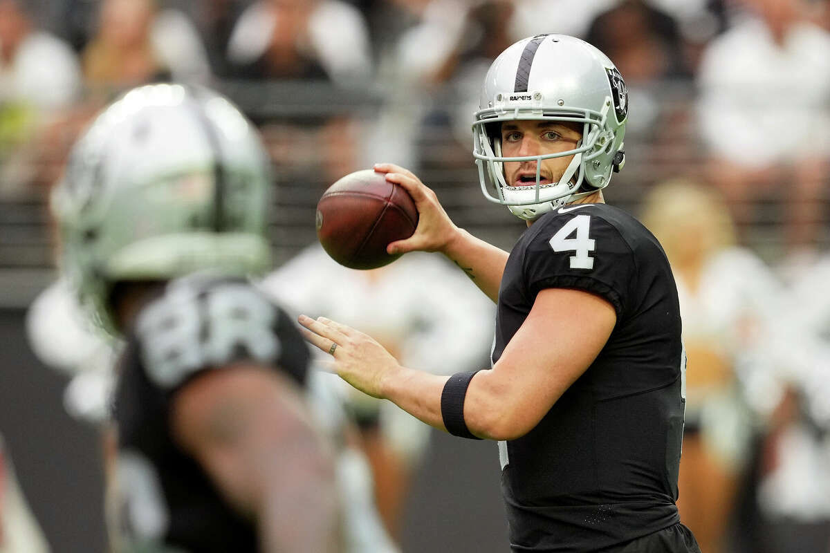 2022 NFL Player of the Day Derek Carr Las Vegas Raiders #12