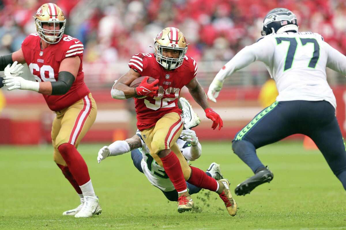 San Francisco 49ers rookie running back Tyrion Davis-Price (32) had 33 yards on 14 carries in his NFL debut against the Seahawks.