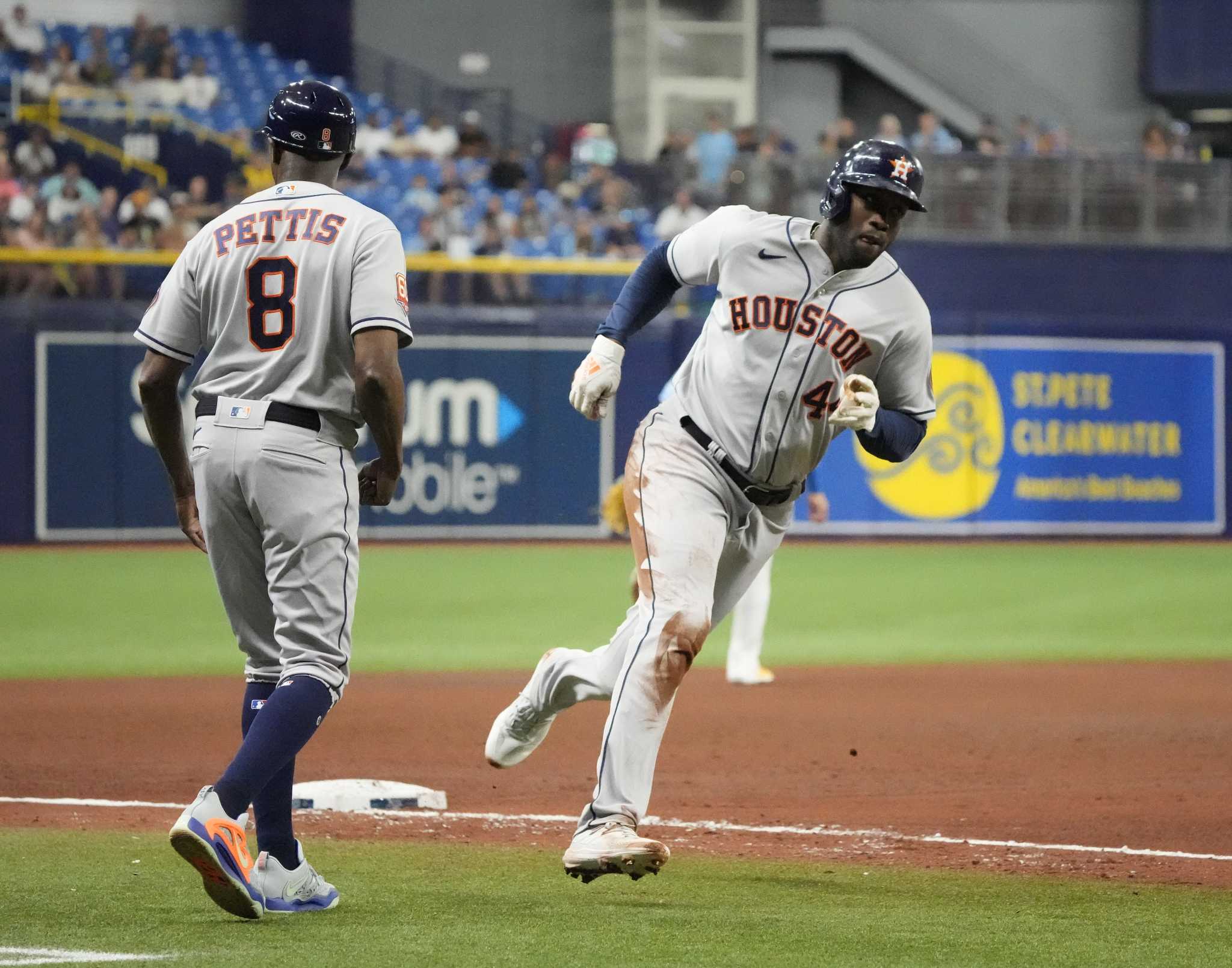 MLB on X: Yordan Alvarez and Jose Altuve both return to the @Astros lineup  tonight. 💪  / X
