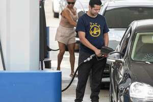 Gasoline prices head higher in the past week to $3.09 Tuesday