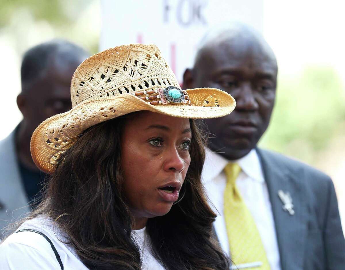 Ben Crump files lawsuit in killing of unarmed man by deputy