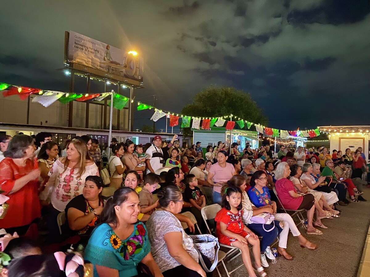Laredoans gathered at the Frontera Beer & Wine Garden to enjoy a September 16th celebration on Friday, September 16th, 2022. 