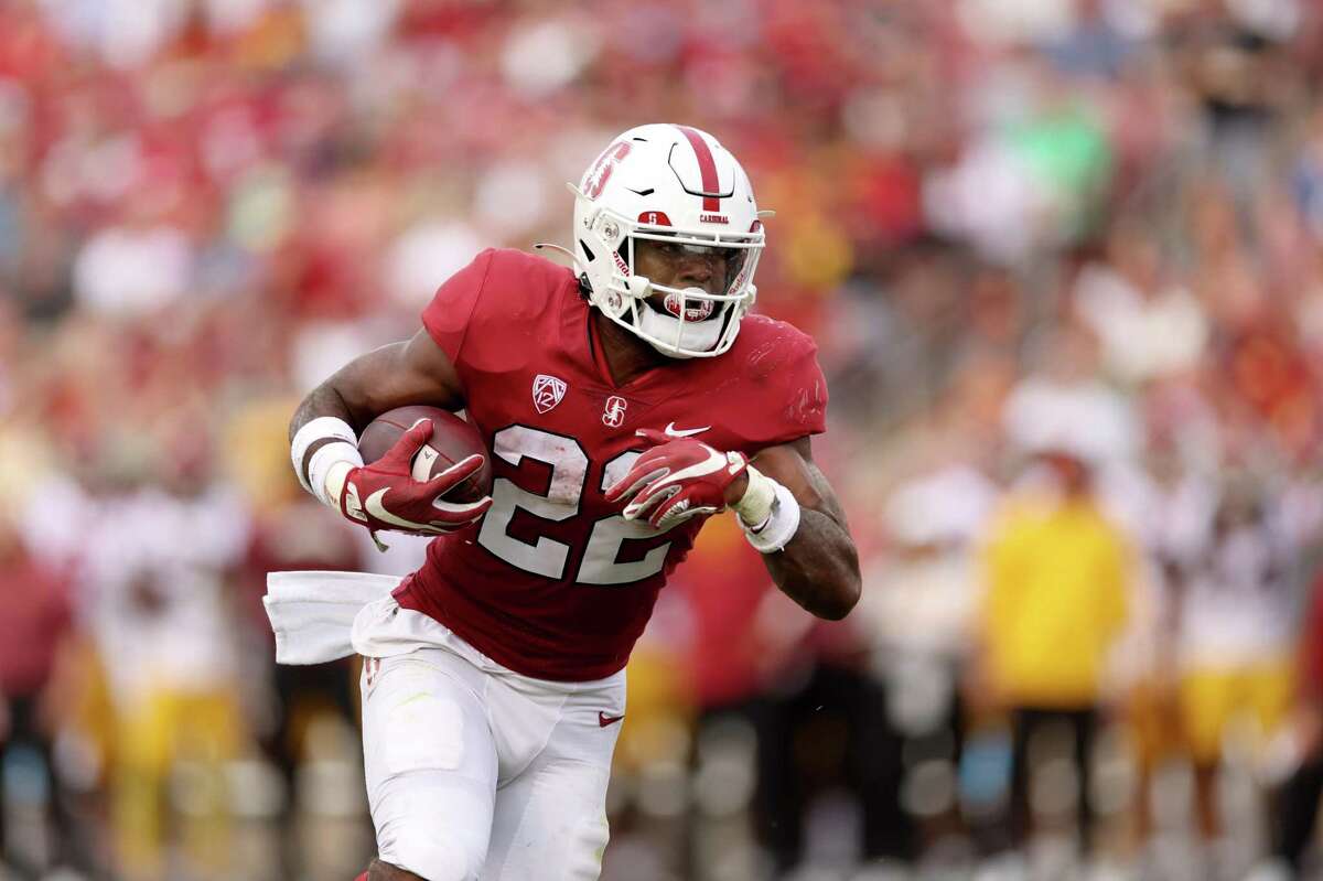 STANFORD, CALIFORNIA - SEPTEMBER 10: E.J. Smith #22 of the Stanford Cardinal runs with the ball against the USC Trojans at Stanford Stadium on September 10, 2022 in Stanford, California. (Photo by Ezra Shaw/Getty Images)
