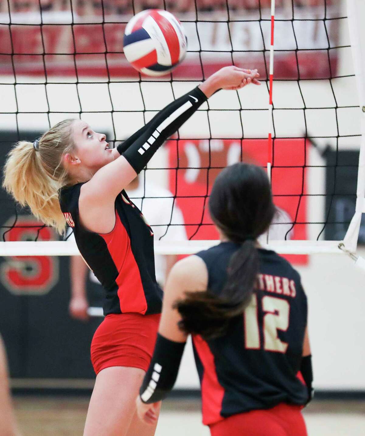 High school volleyball Oak Ridge tops Caney Creek for District 136A win