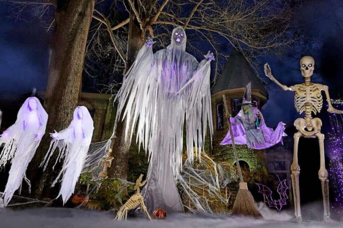 Home Accents Holiday 15 Ft Towering Phantom Halloween Animatronic 22SV23277 The Home Depot 