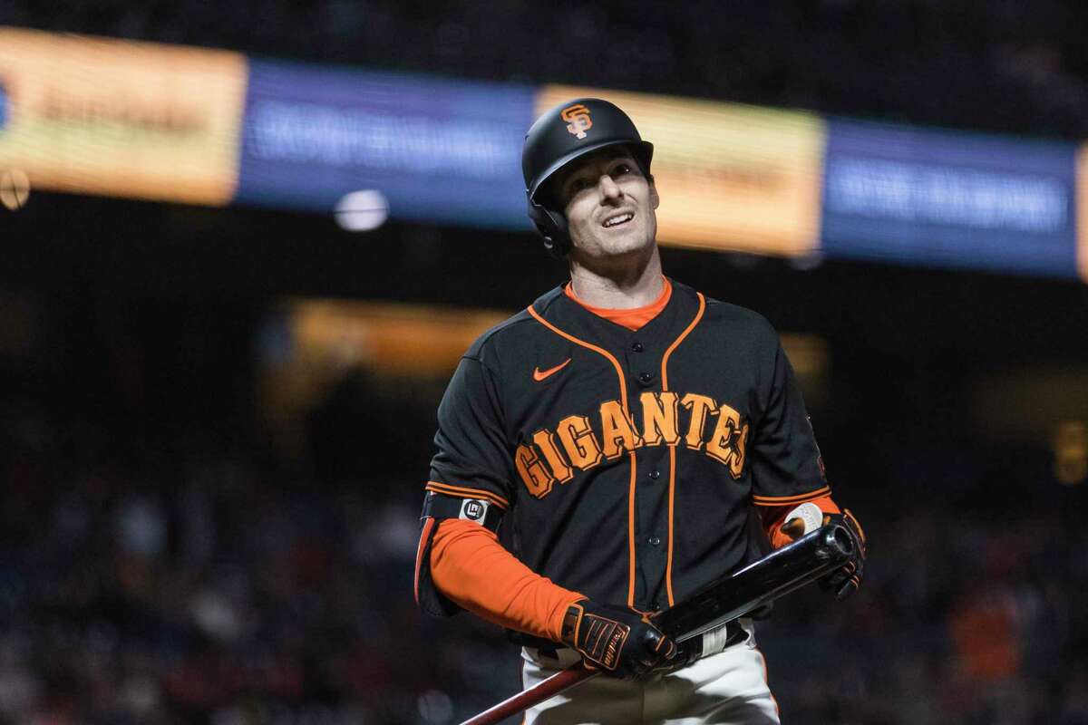 San Francisco Giants' Mike Yastrzemski reacts after taking a swing against the Los Angeles Dodgers during the ninth inning of a baseball game in San Francisco, Sunday Sept. 18, 2022. The Dodgers won 4-3. (AP Photo/John Hefti)