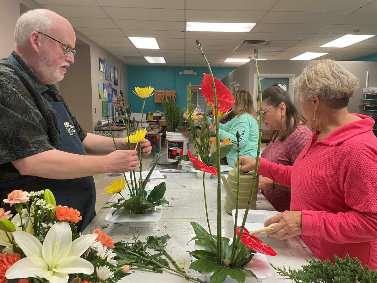 Artworks held their very first Japanese floral design workshop, otherwise known as ikebana, hosted by Bob Patterson, owner of Patterson Flowers.