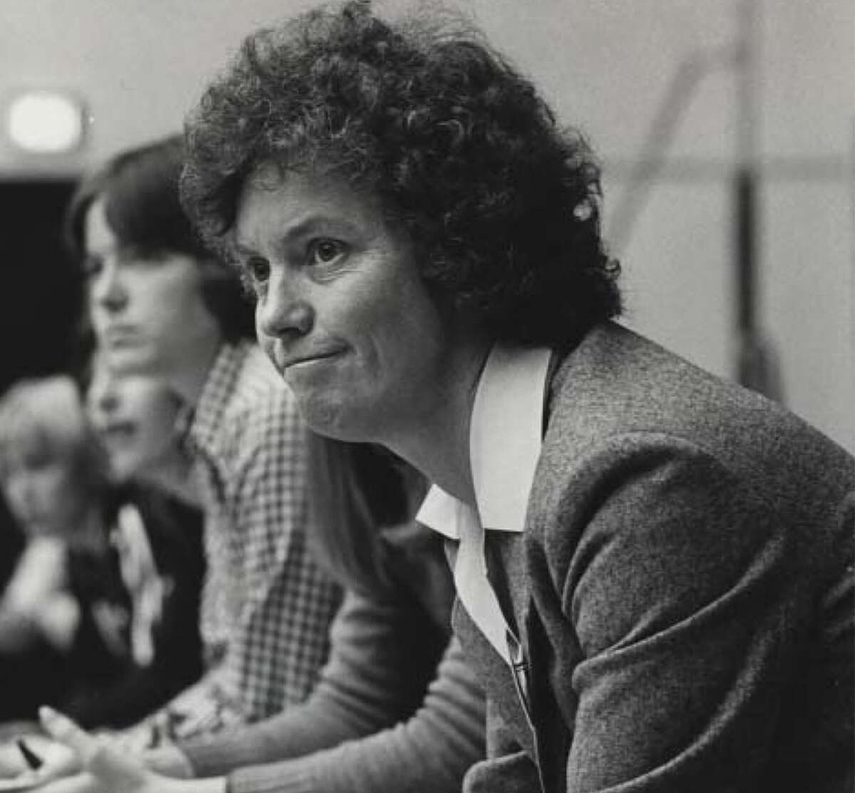 Louise O'Neal, pictured here coaching Yale women's basketball, was a pioneer in the sport, gaining national recognition to the sport in her time with both Yale and Southern Connecticut.