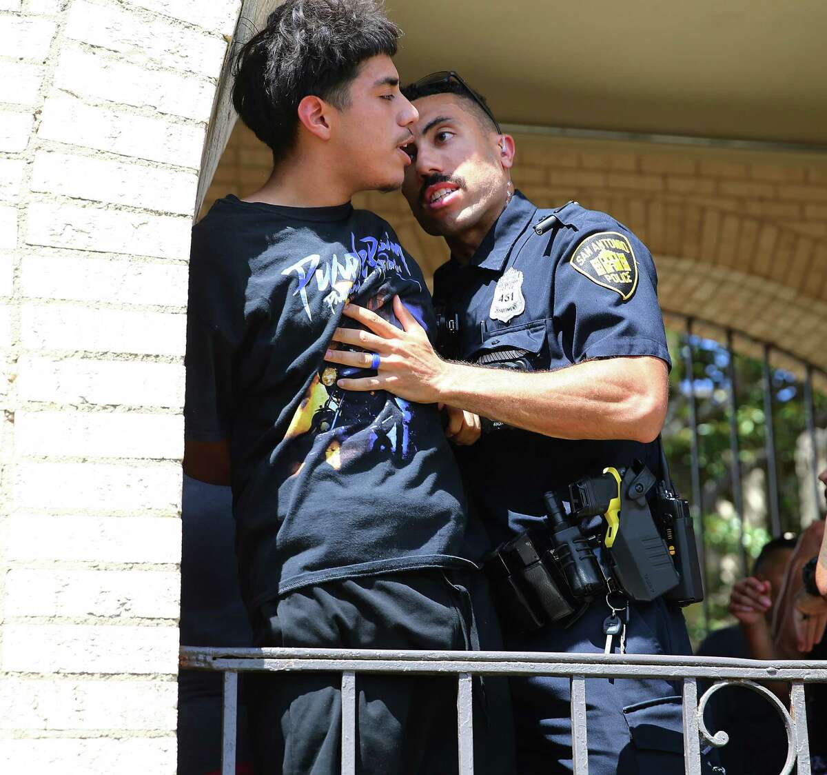 False alarm lockdown at Jefferson High brings praise for cops — and a