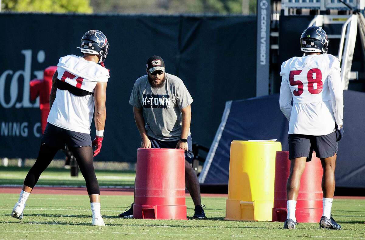 Lovie Smith's son enjoys working with dad