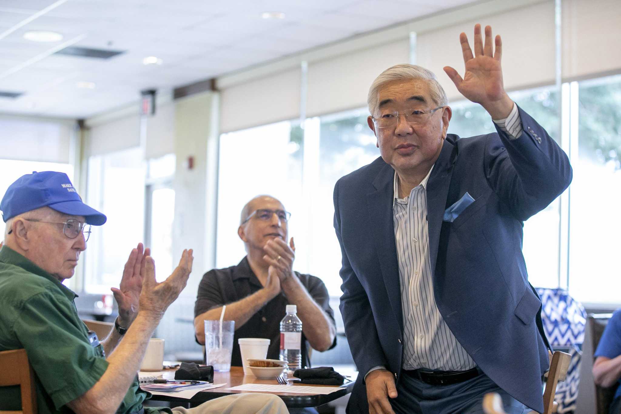 Peter Sakai helms first Bexar County Commissioners court meeting