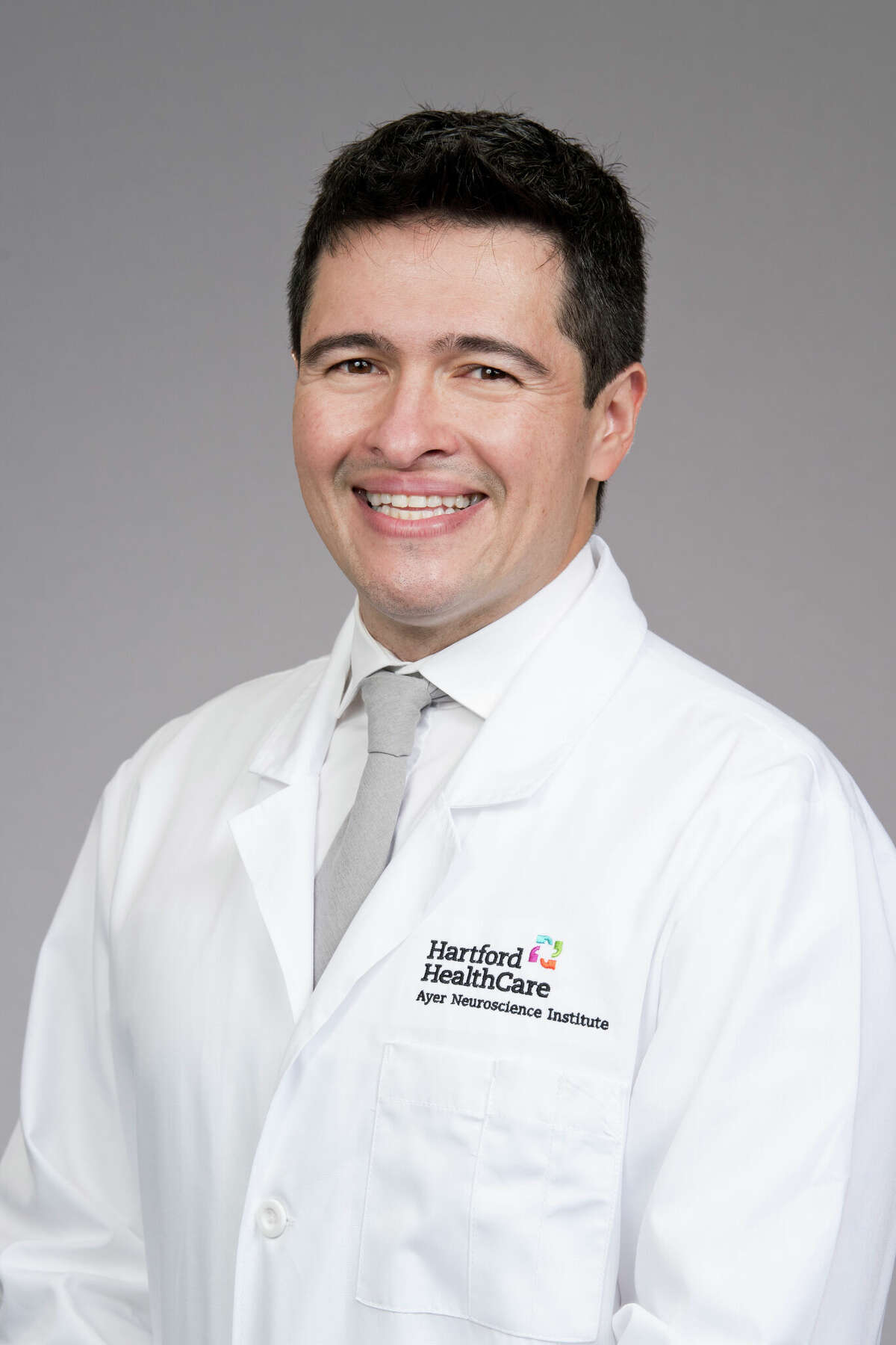 Dr. Daniel Cavalcanti is a neurosurgeon at St. Vincent’s Medical Center’s Ayer Neuroscience Institute.