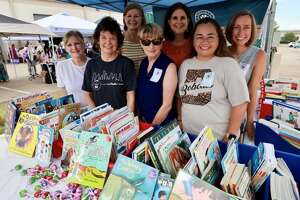 Cy-Fair nonprofit Barkley's Bookshelf gives out hundreds of books