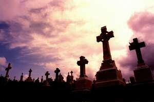 New cemetery tour begins Saturday throughout St. Louis City
