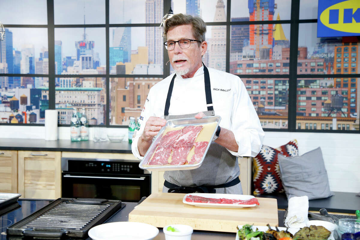 Celebrity chef Rick Bayless will present a session on ways to use tomatillos at the Latin American Cuisine Summit.