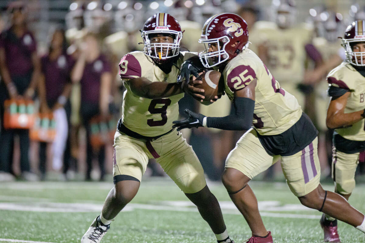 Summer Creek Bulldogs blow out Beaumont West Brook Bruins