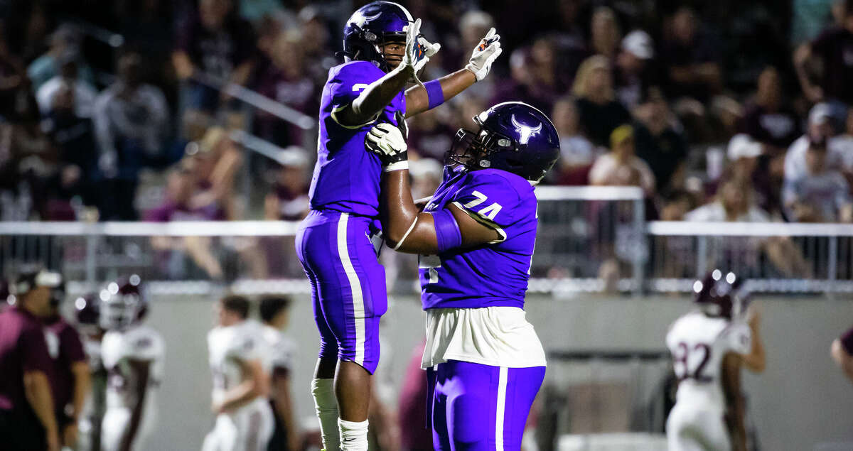 Houston High School Football Roundup: Thursday, Sept. 22 - Houston Chronicle 2 Morton Ranch running back Santana Scott (3) and offensive lineman Zachery Session (74) celebrate after Scott's touchdown run in a district high school football game between Cinco Ranch and Morton Ranch Thursday, Sep 22, 2022, in Katy.