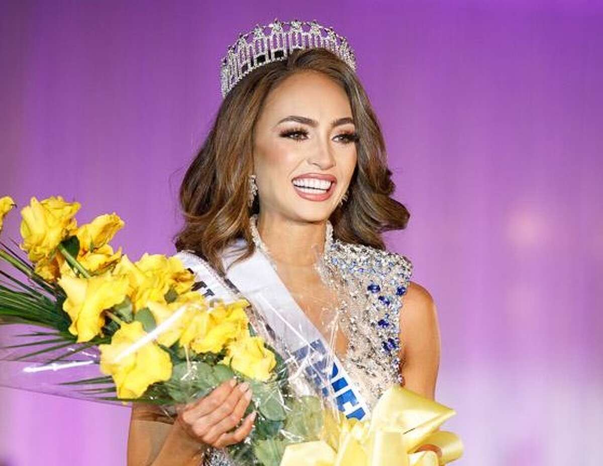 How R'Bonney Gabriel, first Filipina American to win Miss Texas, is