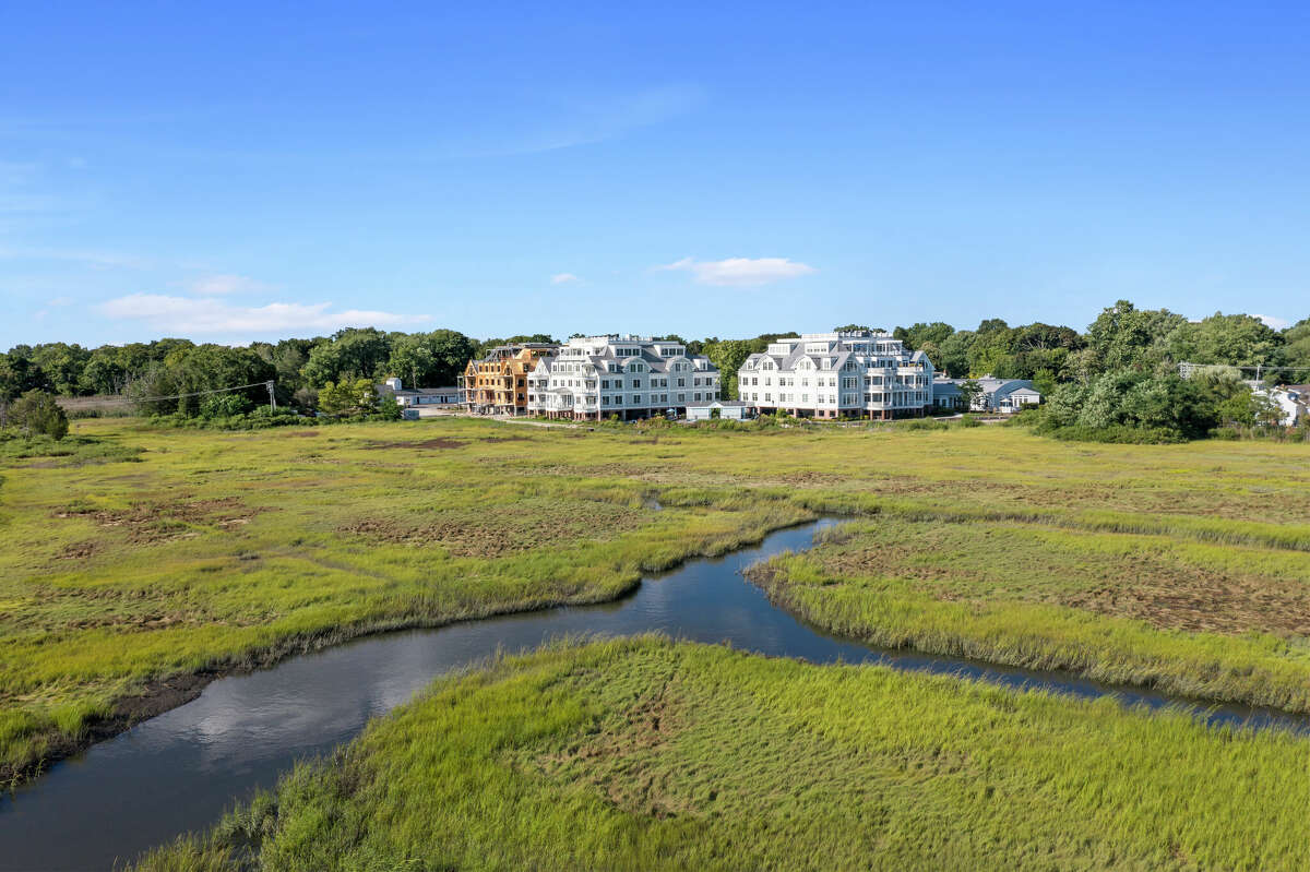 Guilford condo with Full Swing golf simulator listed for 3.5M