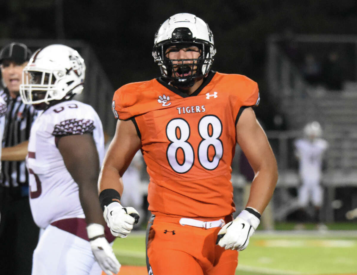 Edwardsville puts 70 on Belleville West in home rout