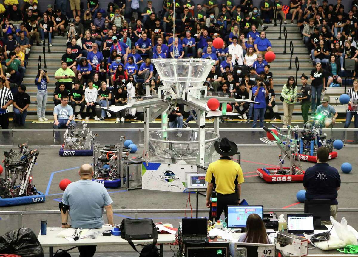 The Remix Robotics Competition, an off-season event hosted by Conroe ISD, featured 32 teams from Texas and Louisiana.