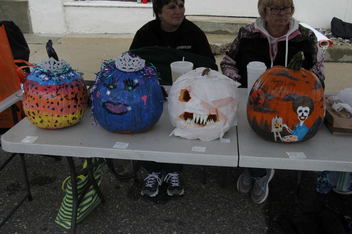 Crafts, food and entertainment were a staple at the Elkton Country Street Fair Saturday, Sept. 24.