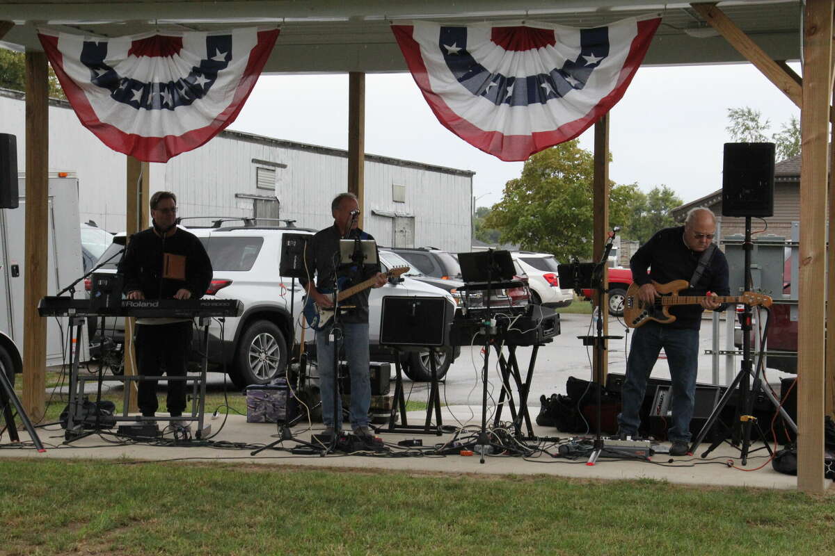 Crafts, food and entertainment were a staple at the Elkton Country Street Fair Saturday, Sept. 24.