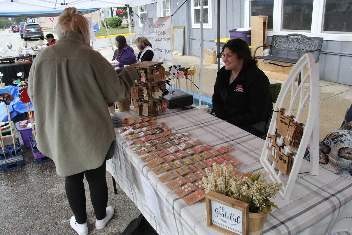 Crafts, food and entertainment were a staple at the Elkton Country Street Fair Saturday, Sept. 24.