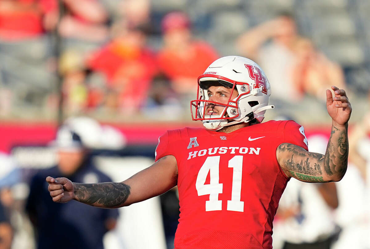 UH football: Cougars to wear Oilers-inspired uniforms for opener