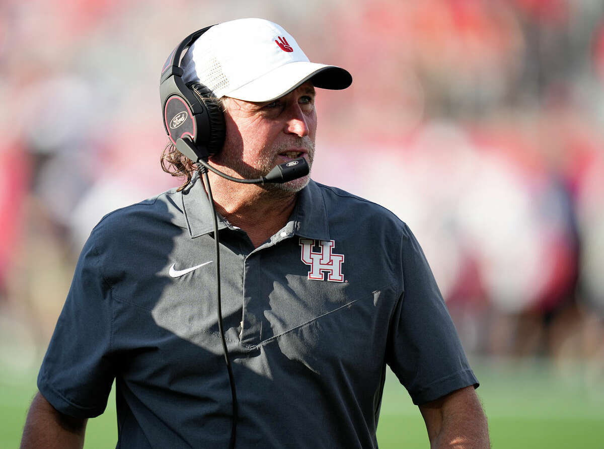 After creating a firestorm following Saturday's win over Rice, UH coach Dana Holgorsen is sorry for saying his team's mistakes are not his responsibility.