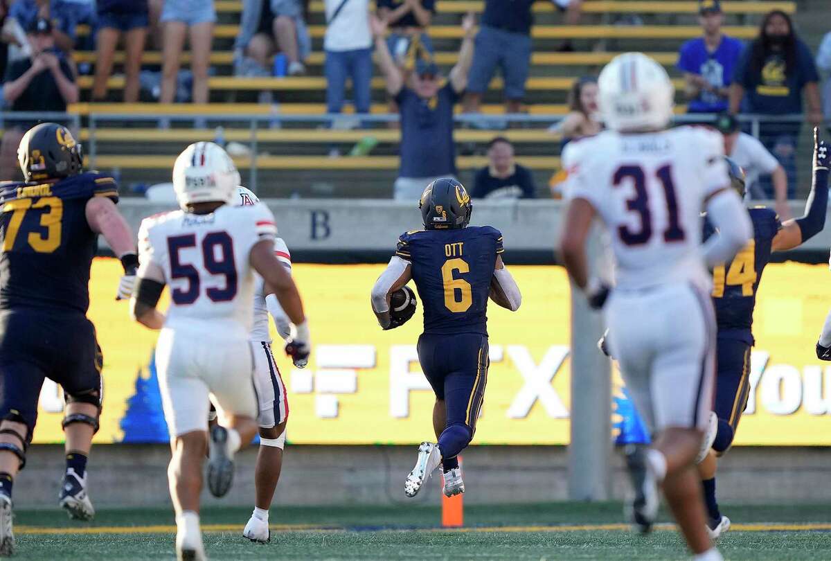 Cal’s Jaydn Ott runs for 274 yards and 3 TDs as Bears knock off Arizona