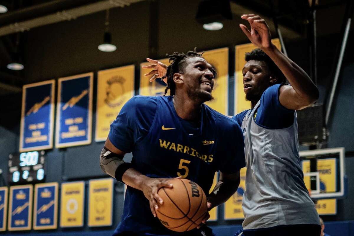 Kevon Looney talks free agency, mentoring James Wiseman