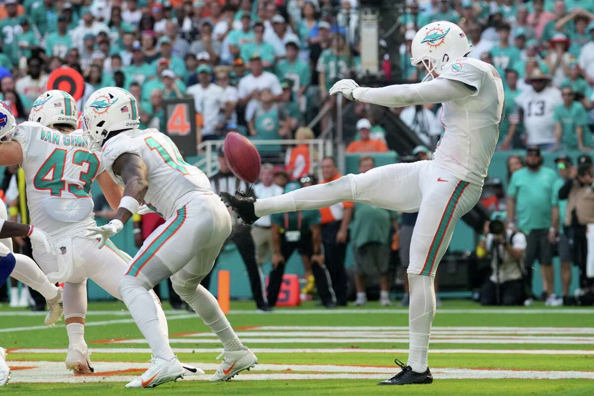 NFL round-up: Miami Dolphins beat Buffalo Bills despite blocking their own  punt, NFL