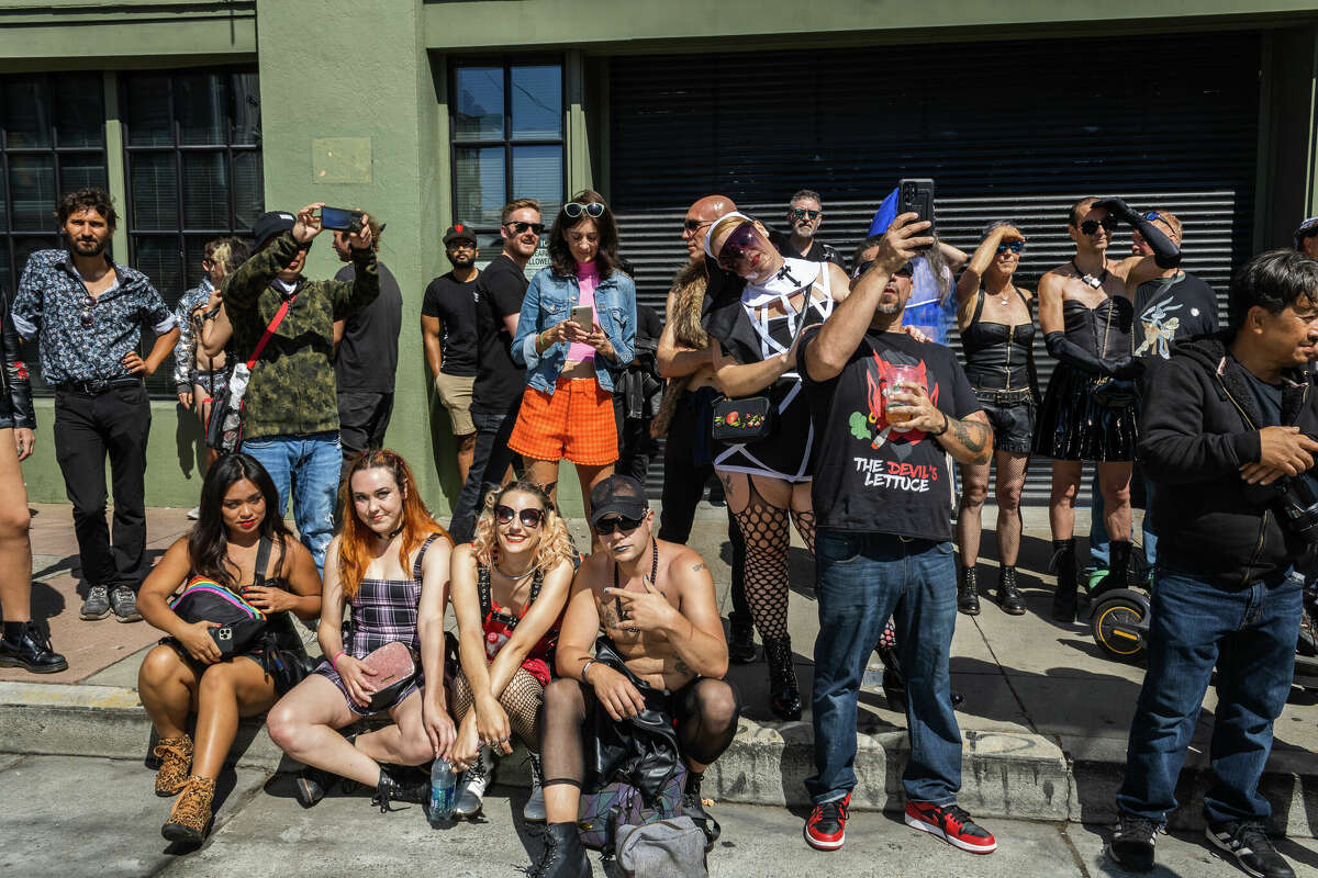 Best photos and outfits from SF's Folsom Street Fair