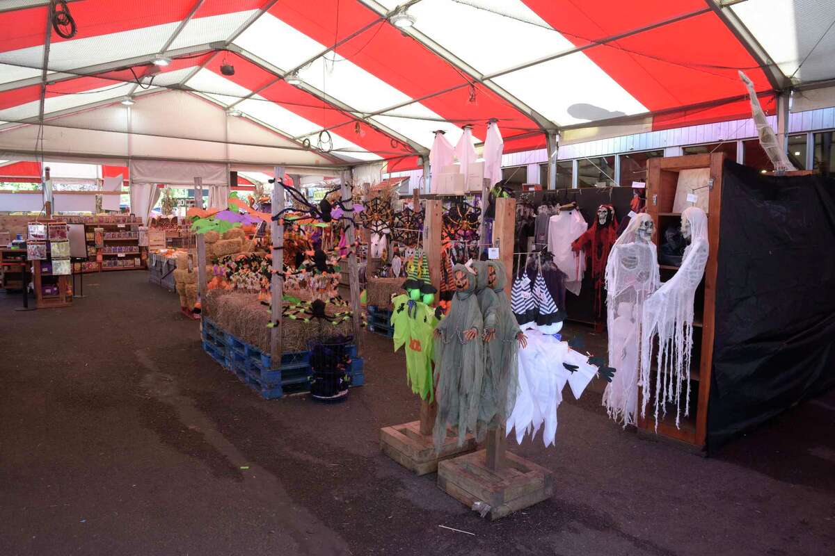 Stew Leonard's indoor garden center in Norwalk be finished soon