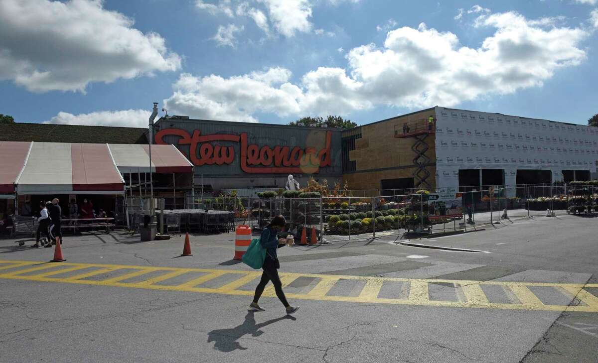 Stew Leonard's indoor garden center in Norwalk be finished soon