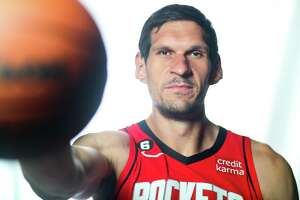 An enthusiastic first day from newest Rocket Boban Marjanovic